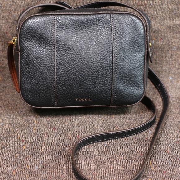 Fossil Handbags - Fossil Leather Crossbody